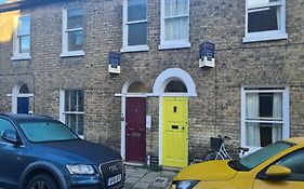 Pass The Keys Modern And Spacious Terrace In Central Cambridge